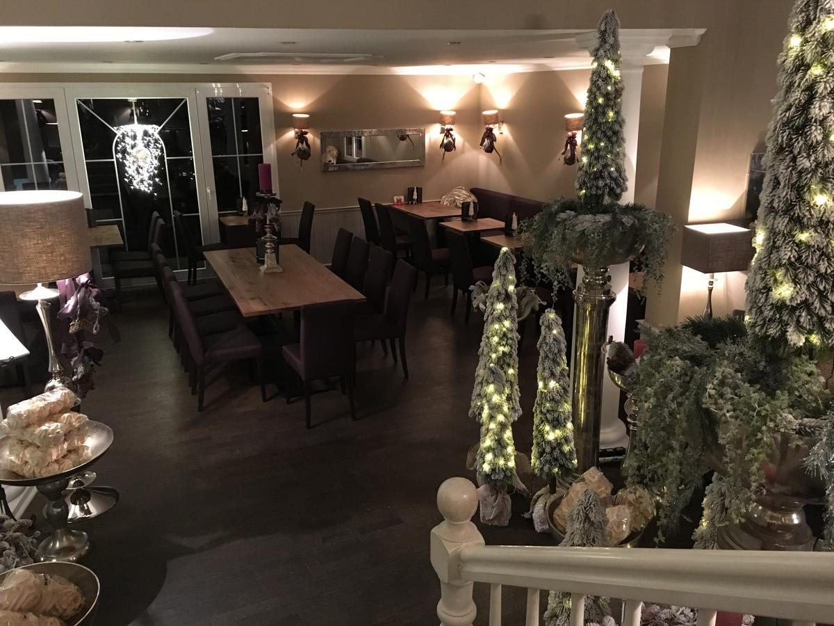 Landcafe mit Mini Hotel Burgdorf Eksteriør billede